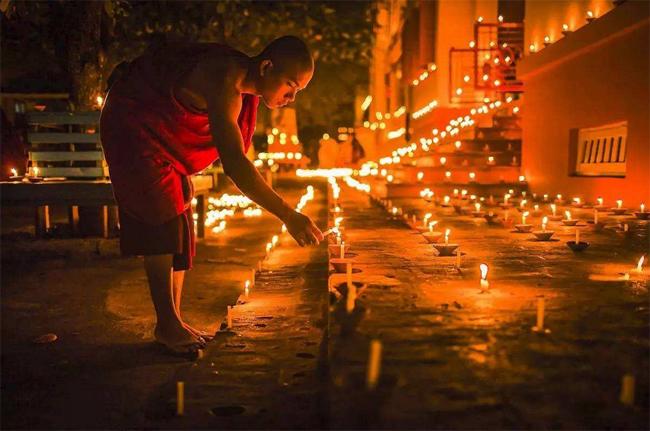 ミャンマー敬老の日 – サマーライティングフェスティバル